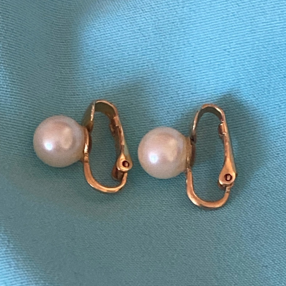 Vintage Gold-tone Faux Pearl Clip-on Earrings